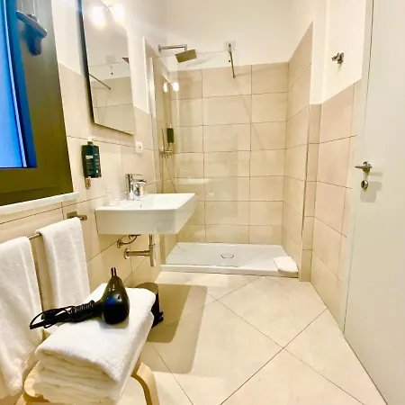 Palazzina B - Smart Guest house Genoa